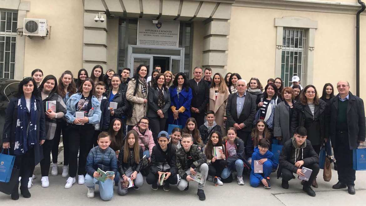 Ministria e Diasporës dhe shkolla shqiptare në Austri organizojnë ekskurzion në Kosovë e Shqipëri